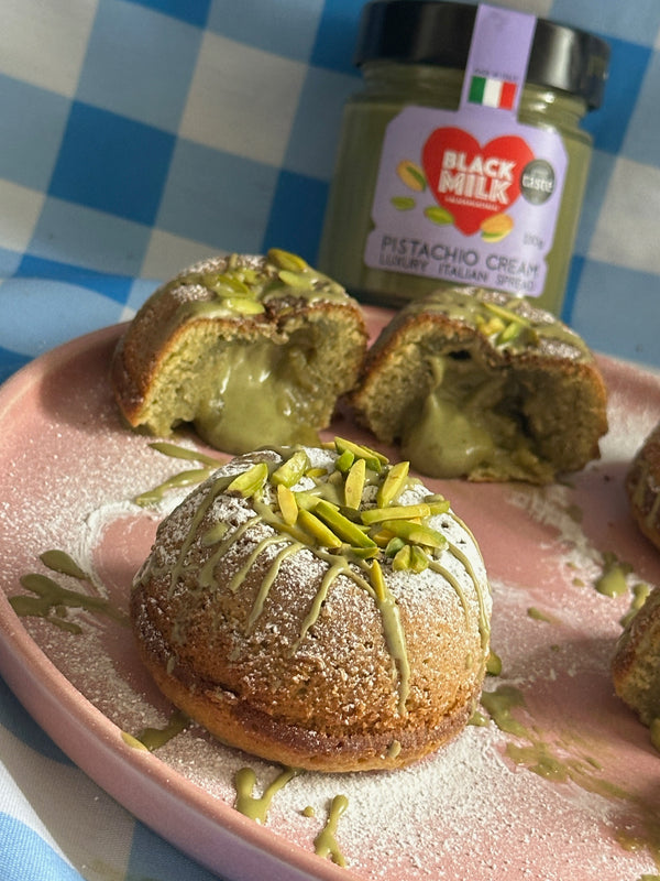 pistachio-lava-cake-molten-centre